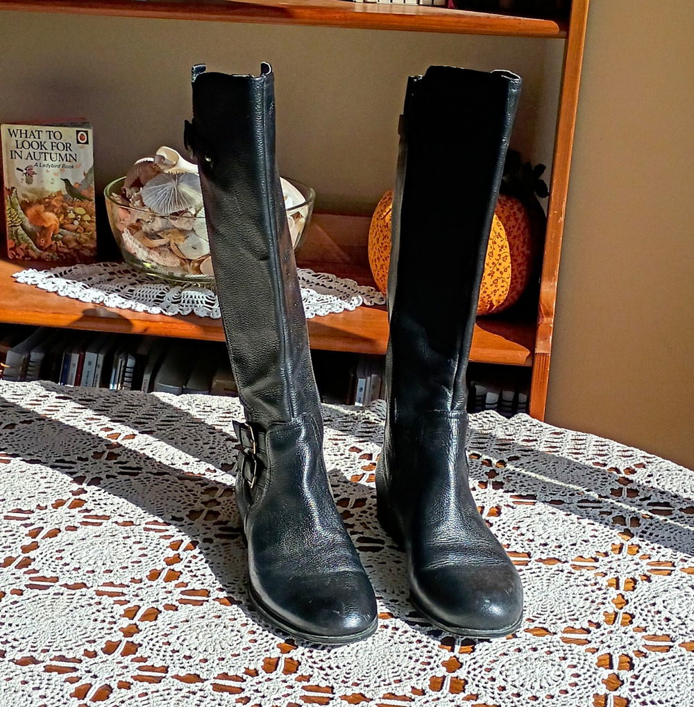 Naturalizer Jenson Black Leather Boots Womens 10 M Equestrian Buckle Zip pics